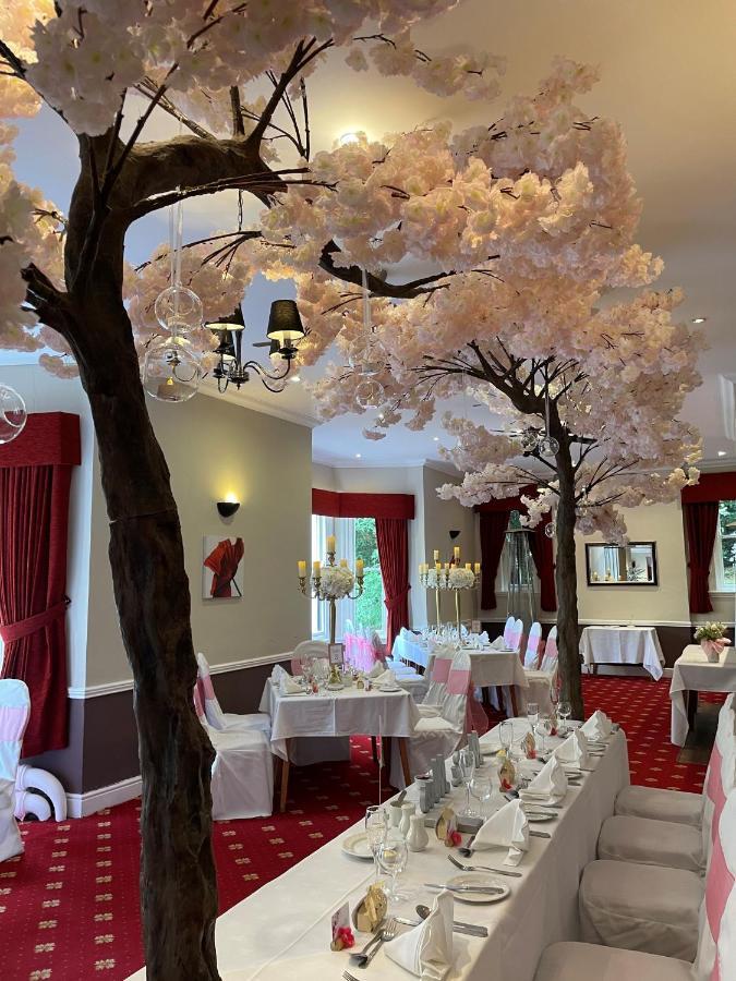 Old Rose And Crown Hotel Birmingham Rubery Екстериор снимка