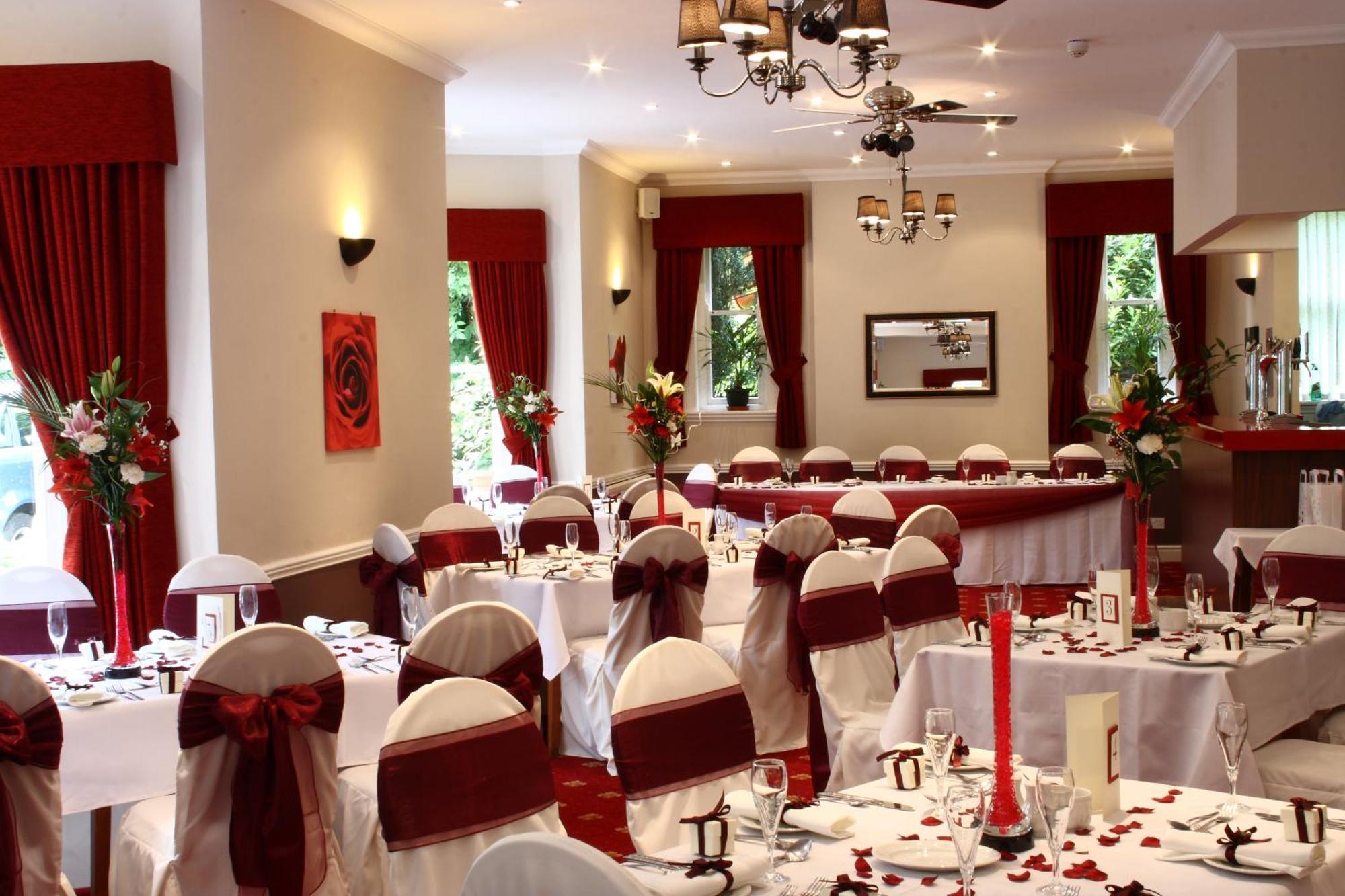 Old Rose And Crown Hotel Birmingham Rubery Екстериор снимка