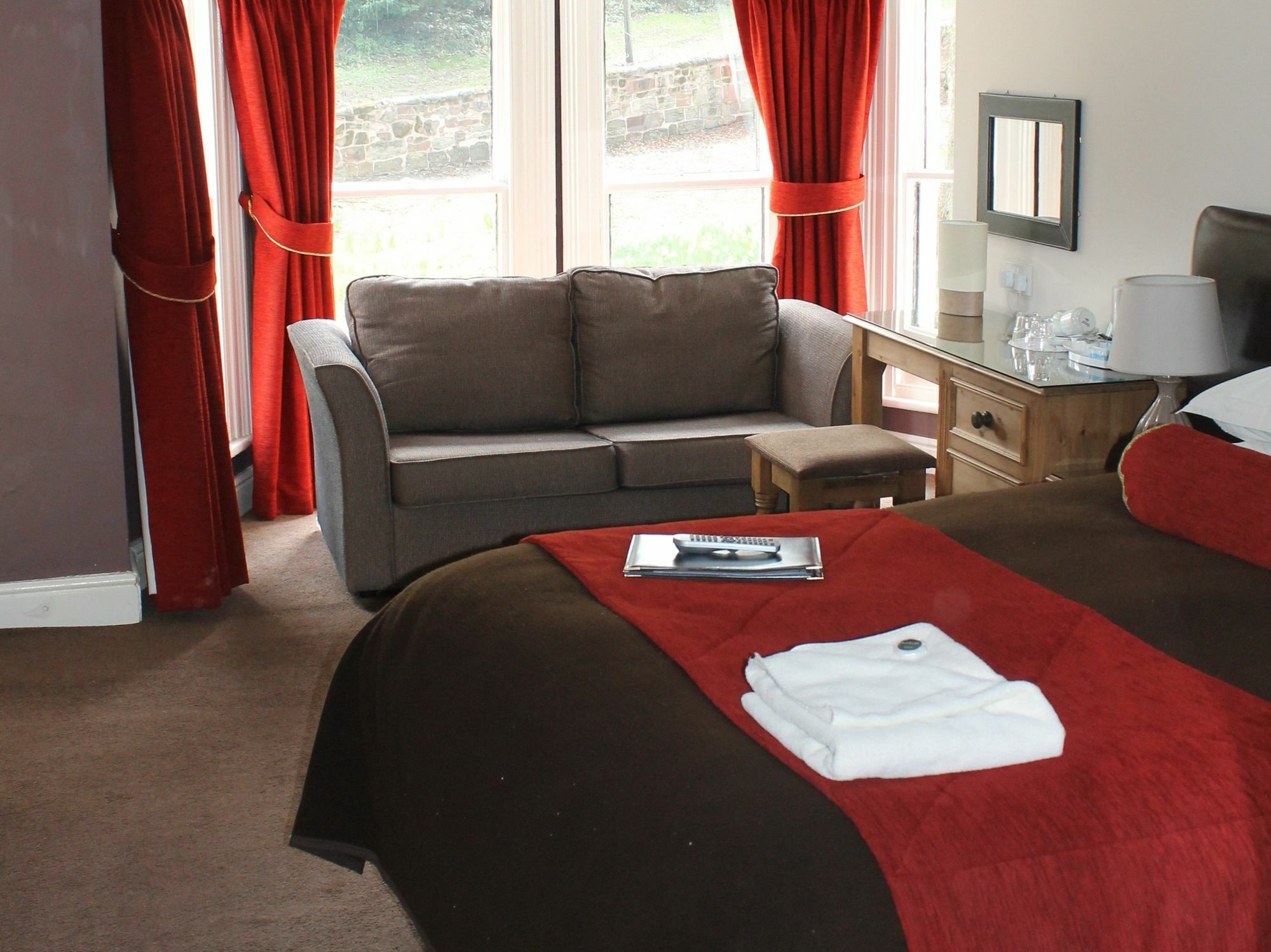 Old Rose And Crown Hotel Birmingham Rubery Екстериор снимка