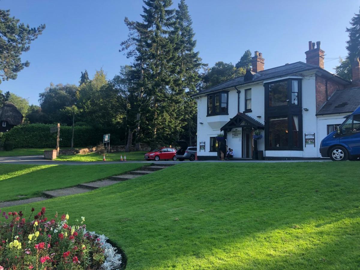 Old Rose And Crown Hotel Birmingham Rubery Екстериор снимка